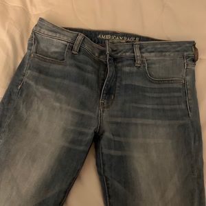 American eagle distressed jeans